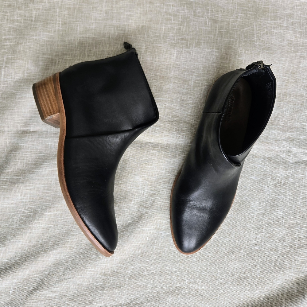 Soludos Venetian Bootie